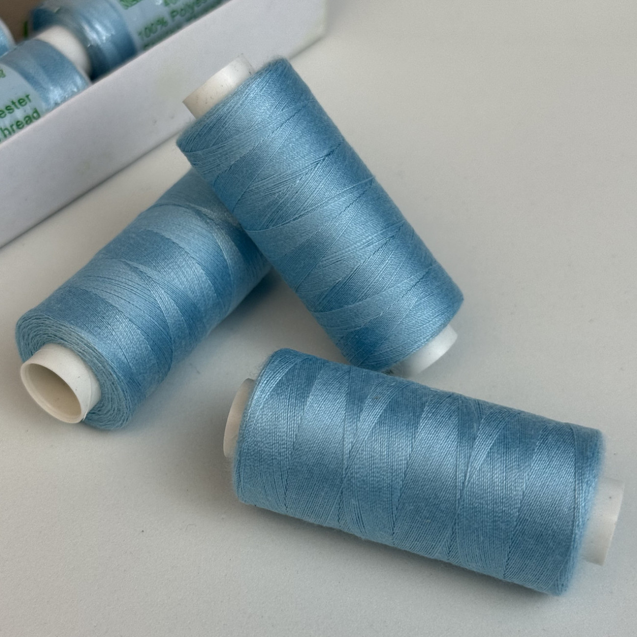 Нитки для шиття Peri 100% поліестер, 40/2, 400Y (№134)