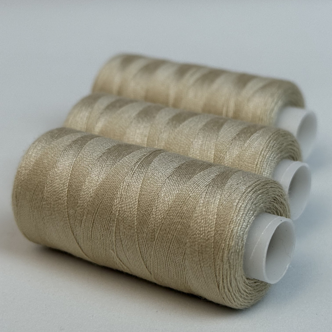 Нитки для шиття Peri 100% поліестер, 40/2, 400Y (№125)