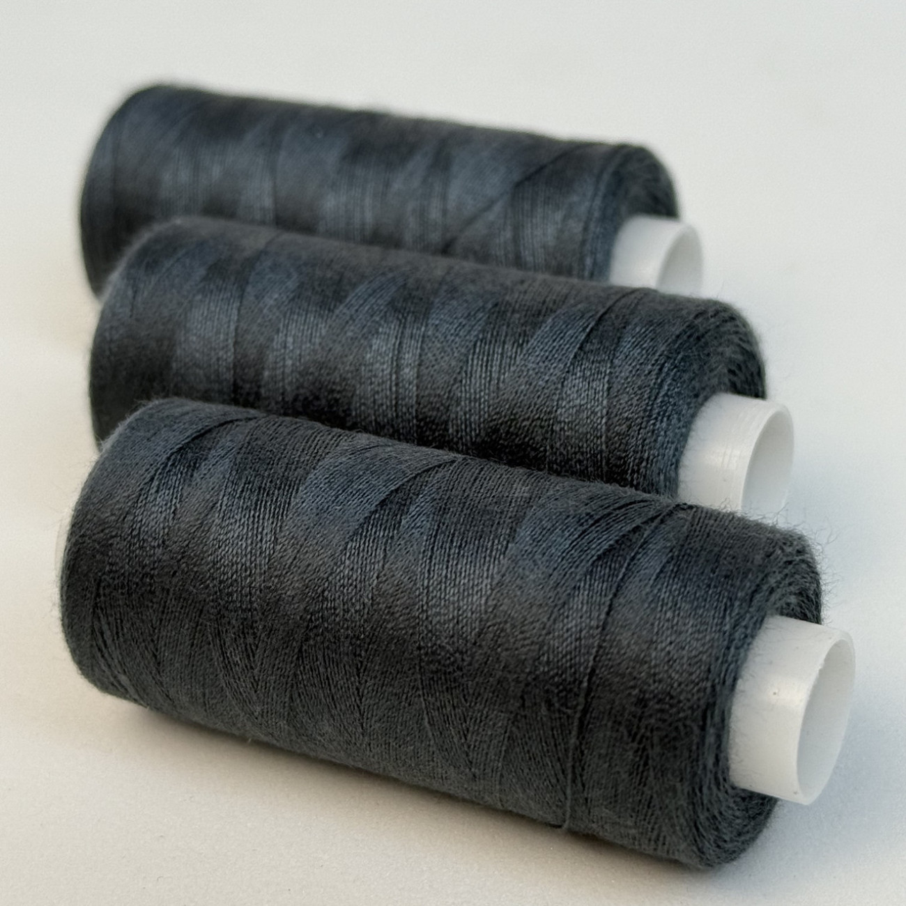 Нитки для шиття Peri 100% поліестер, 40/2, 400Y (№117)