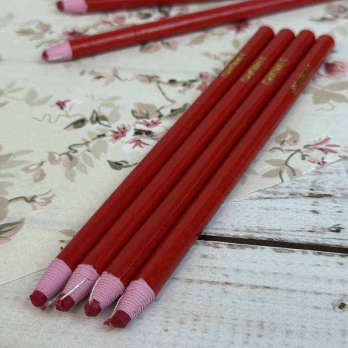 Олівець Standart для розмітки на тканині червоний, самозаточувальний (водозмивний)