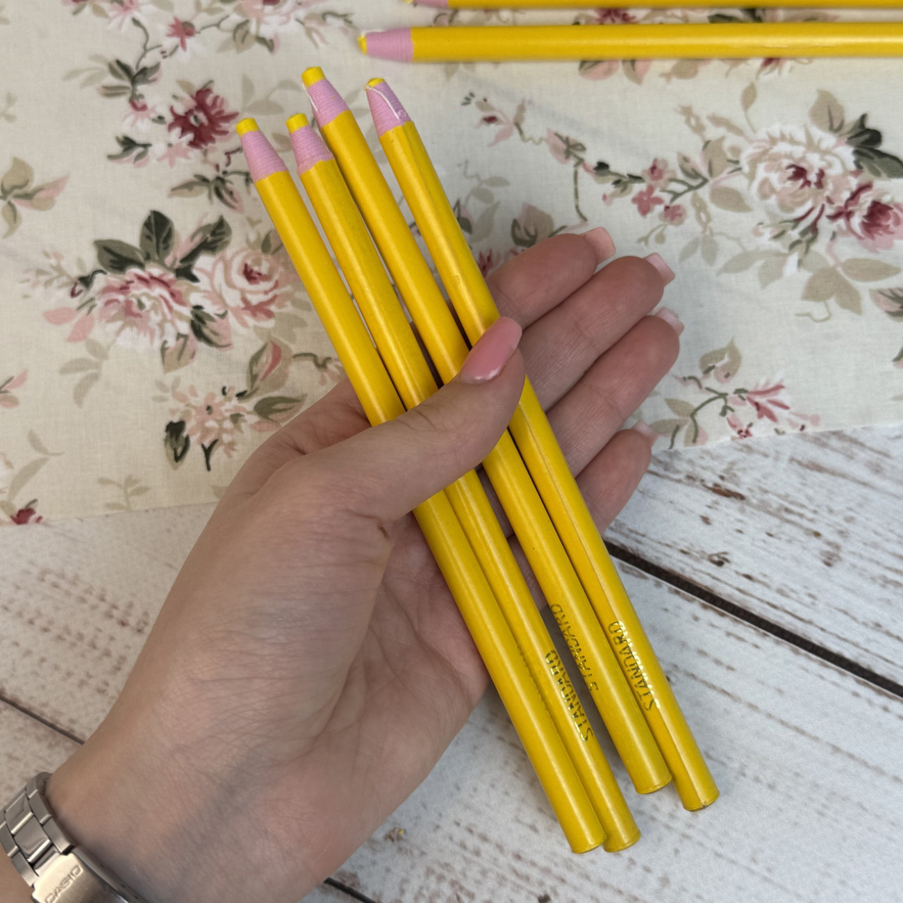 Олівець Standart для розмітки на тканині жовтий, самозаточувальний (водозмивний)