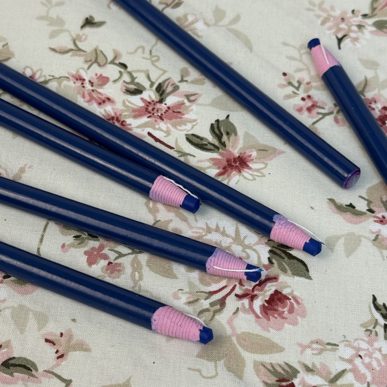 Олівець Standart для розмітки на тканині синій, самозаточувальний (водозмивний)