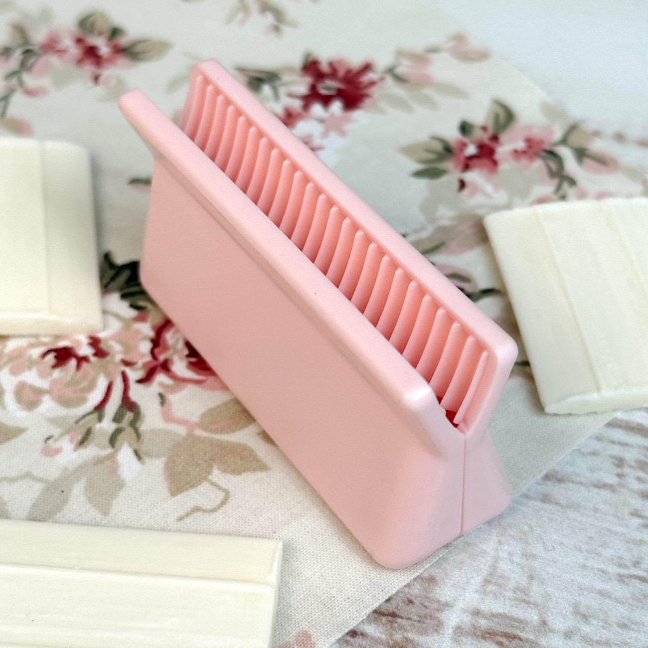 Точилка для крейди та мила рожева