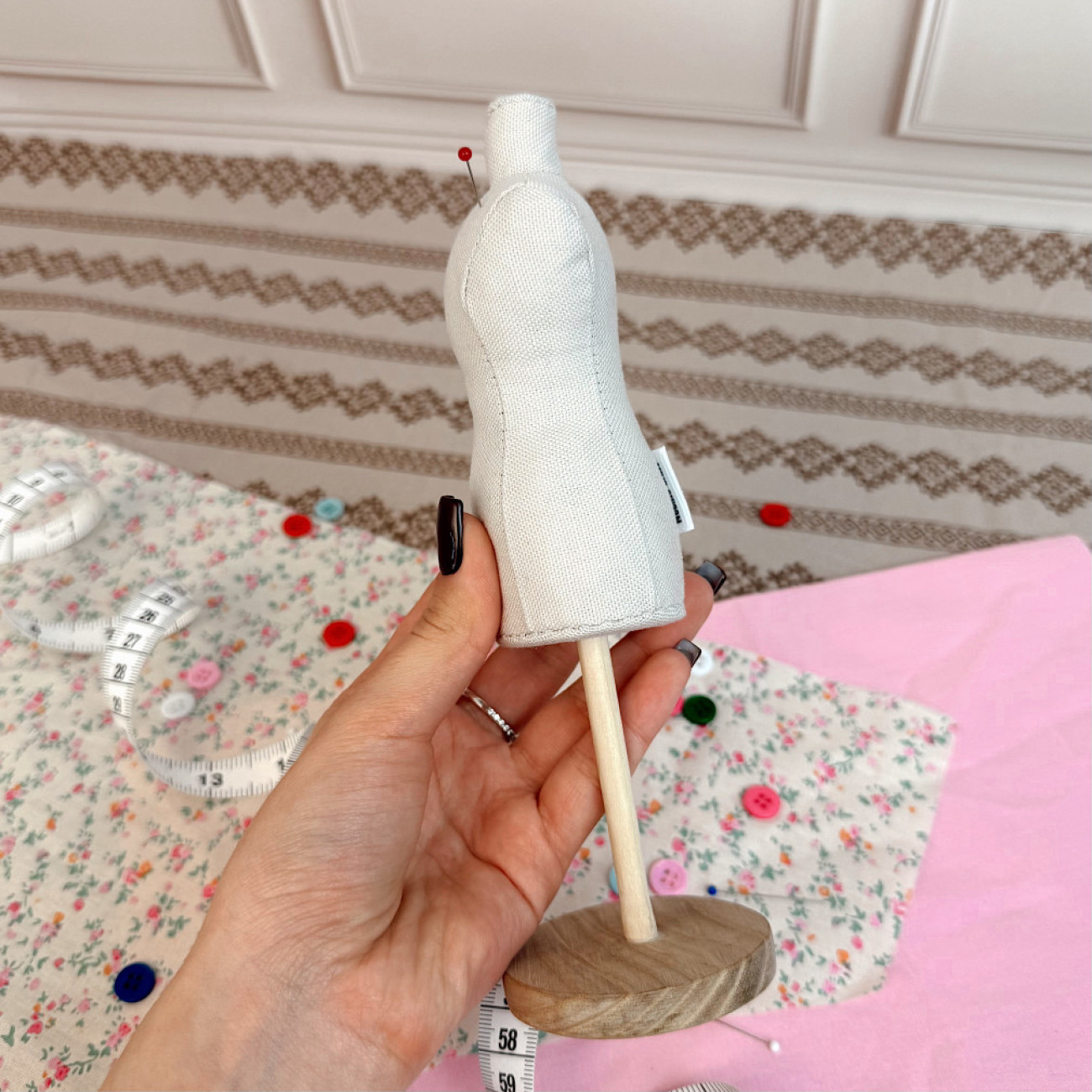 Гольниця-манекен Needle Craft бежева