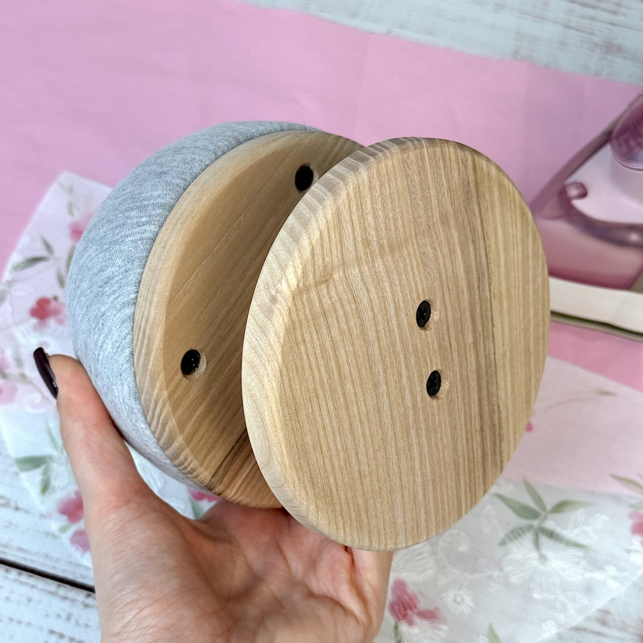 Кравецька колодка для ВТО Needle Craft Груди на підставці 12 см Сіра