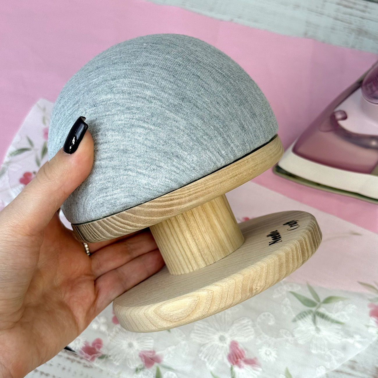 Кравецька колодка для ВТО Needle Craft Груди на підставці 12 см Сіра