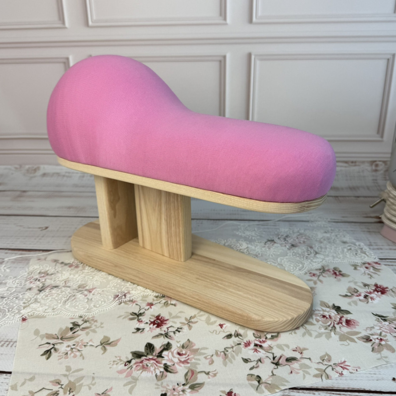 Кравецька колодка для ВТО Needle Craft Корсетна на підставці Фуксія