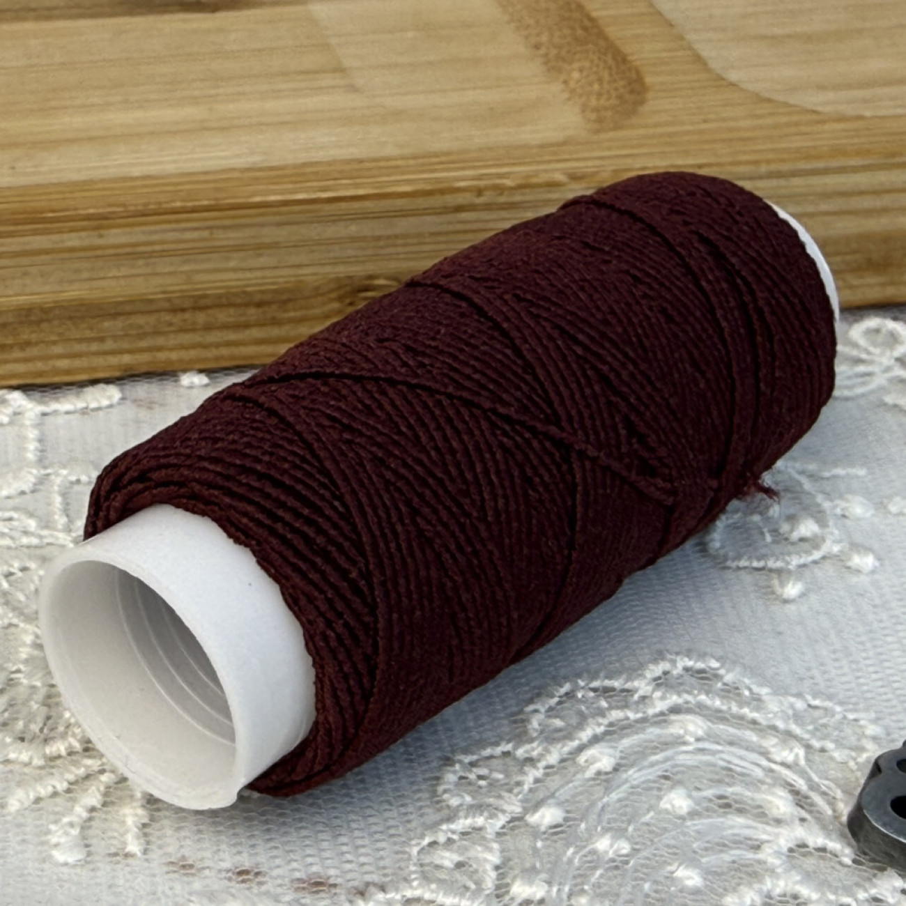 Нитка-резинка (спандекс), темно-коричнева