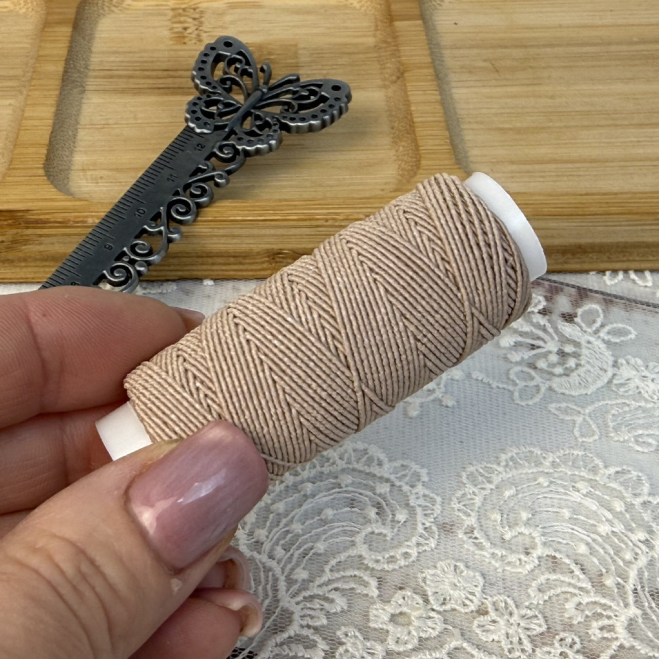 Нитка-резинка (спандекс), бежева