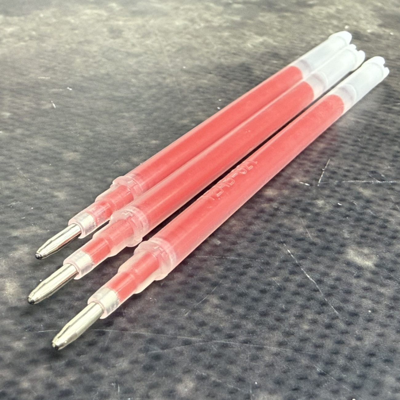 Стержень для розмітки на тканині, термозникаючий (червоний)