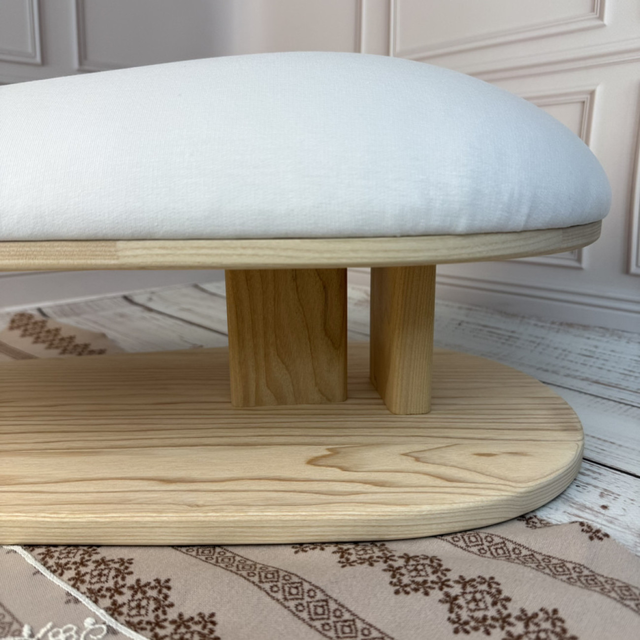 Кравецька колодка для ВТО Needle Craft Кабанчик випуклий Молочний