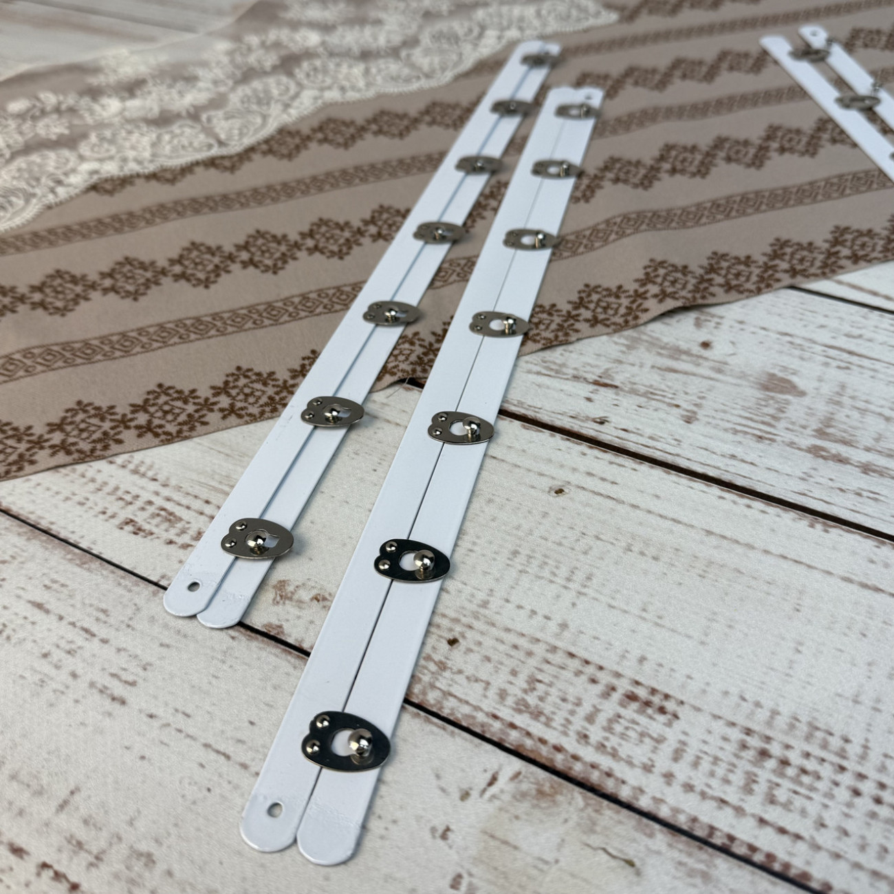 Бюск корсетний білий, 35 см, 7 застібок