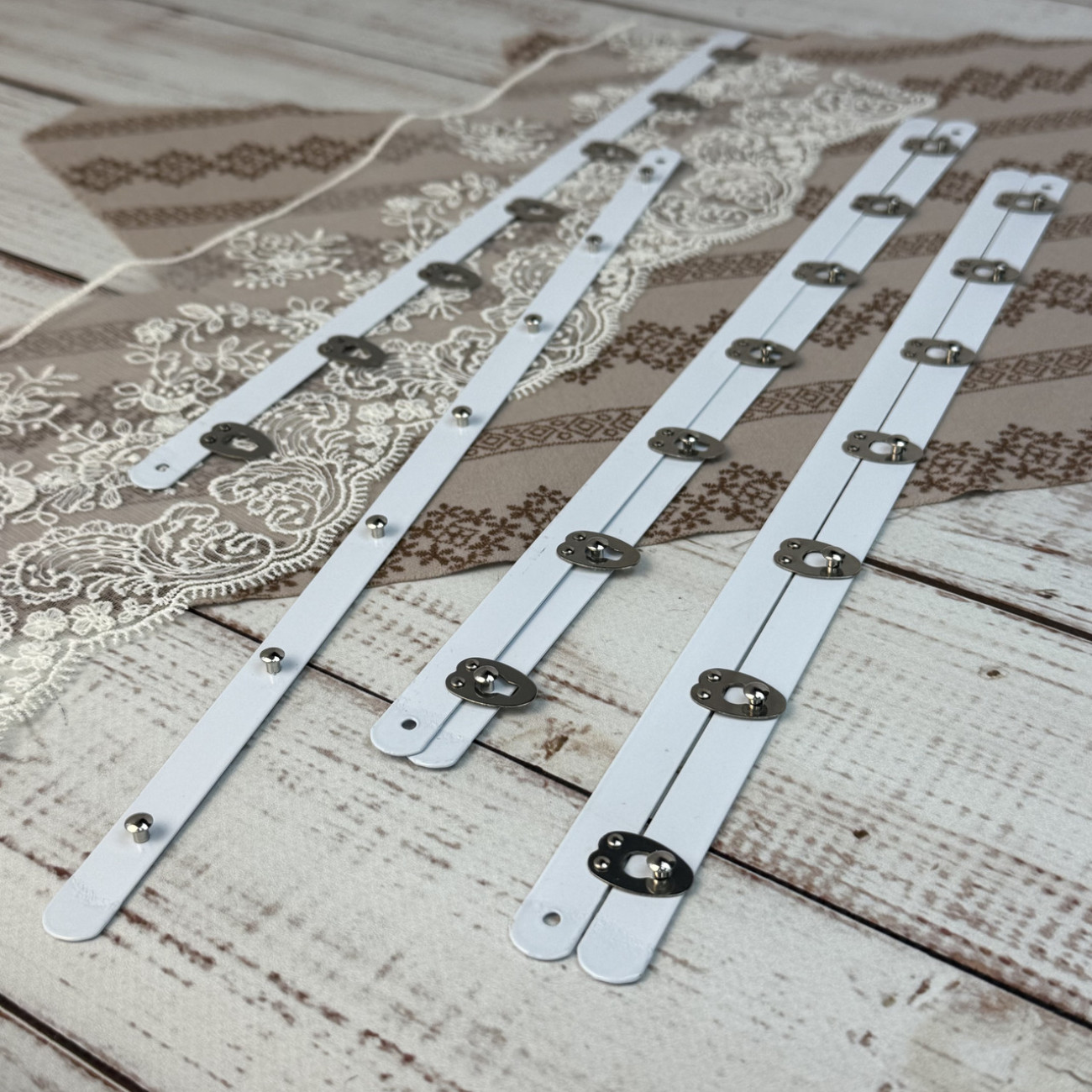 Бюск корсетний білий, 35 см, 7 застібок