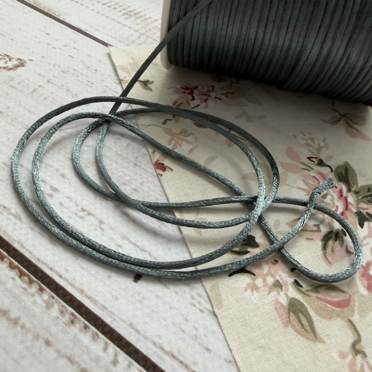 Шнур корсетний 3 мм, темно-сірий