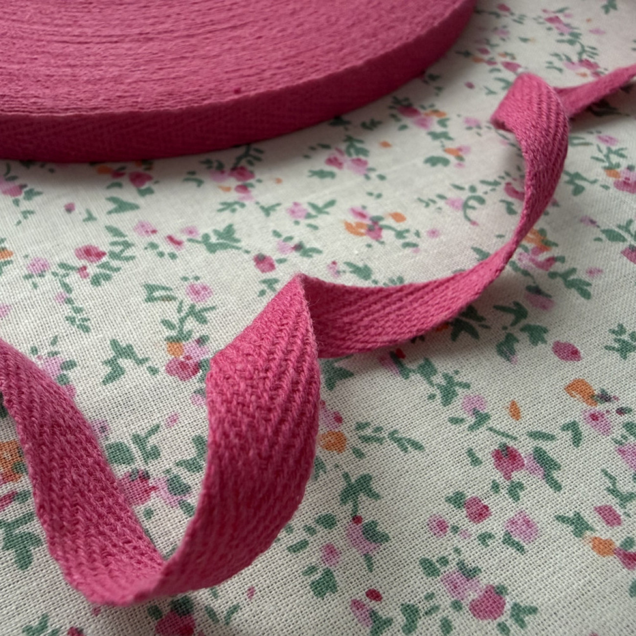 Тасьма кіперна 1 см, рожева