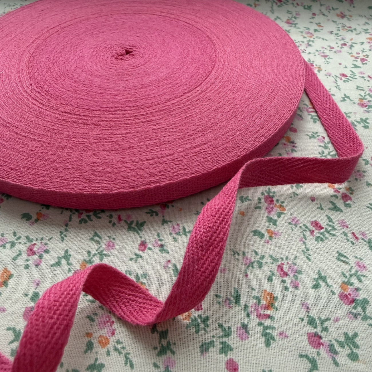 Тасьма кіперна 1 см, рожева