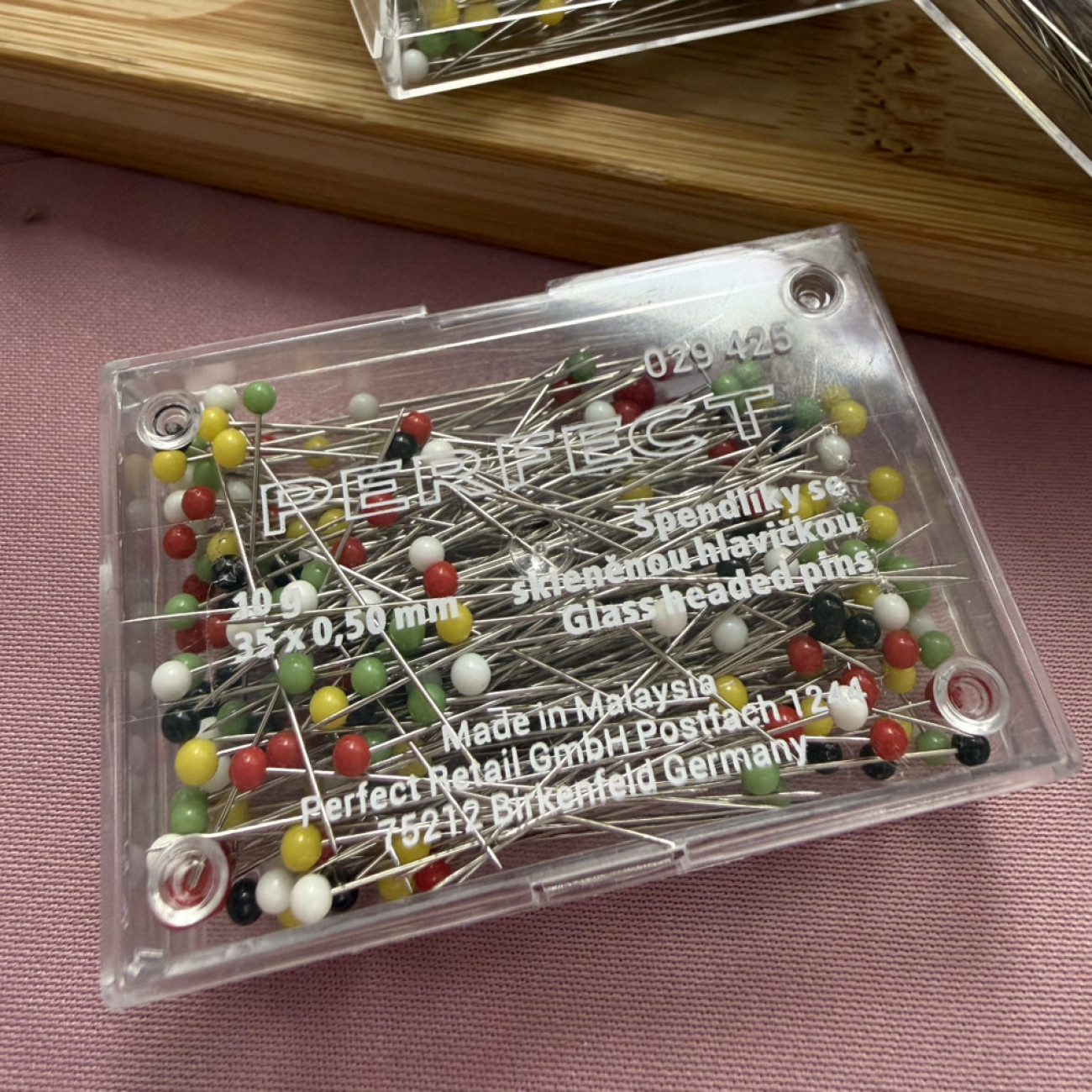 Кравецькі булавки PERFECT, зі скляними різнокольоровими голівками, 0,4*35 мм, 10 г