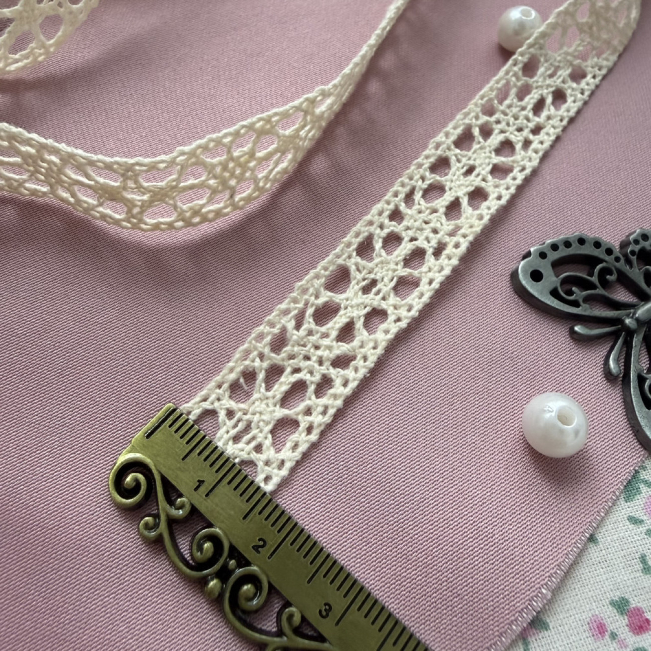 Мереживо бавовняне бежеве 1,4 см пряме — для одягу, декору та рукоділля