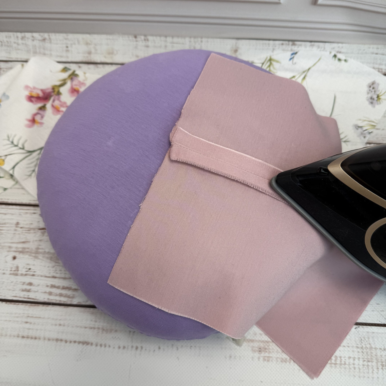 Кравецька подушечка для ВТО Needle Craft Кругла Лілова