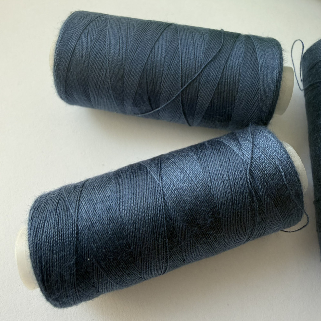 Нитки для шиття Peri 100% поліестер, 40/2, 400Y (№139)