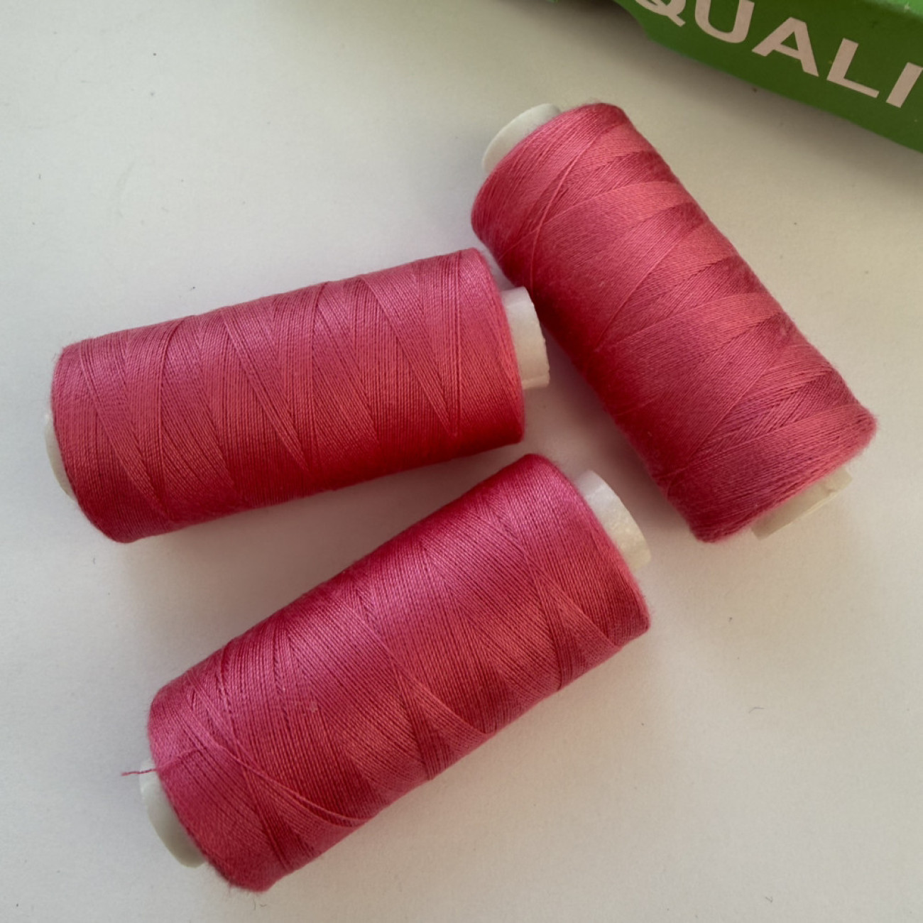 Нитки для шиття Peri 100% поліестер, 40/2, 400Y (№153)