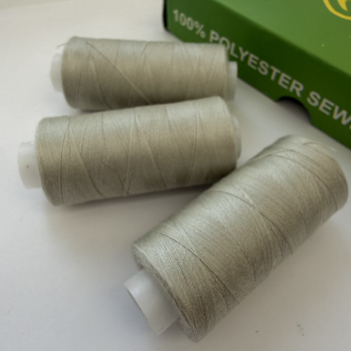 Нитки для шиття Peri 100% поліестер, 40/2, 400Y (№210)