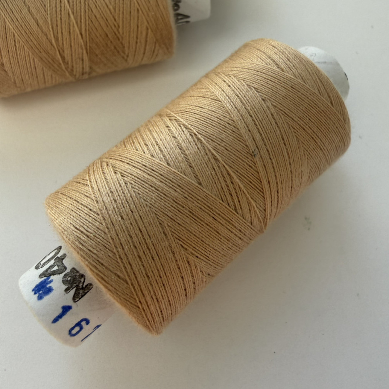 Нитки для шиття Peri 100% поліестер, 40/2, 400Y (№167)