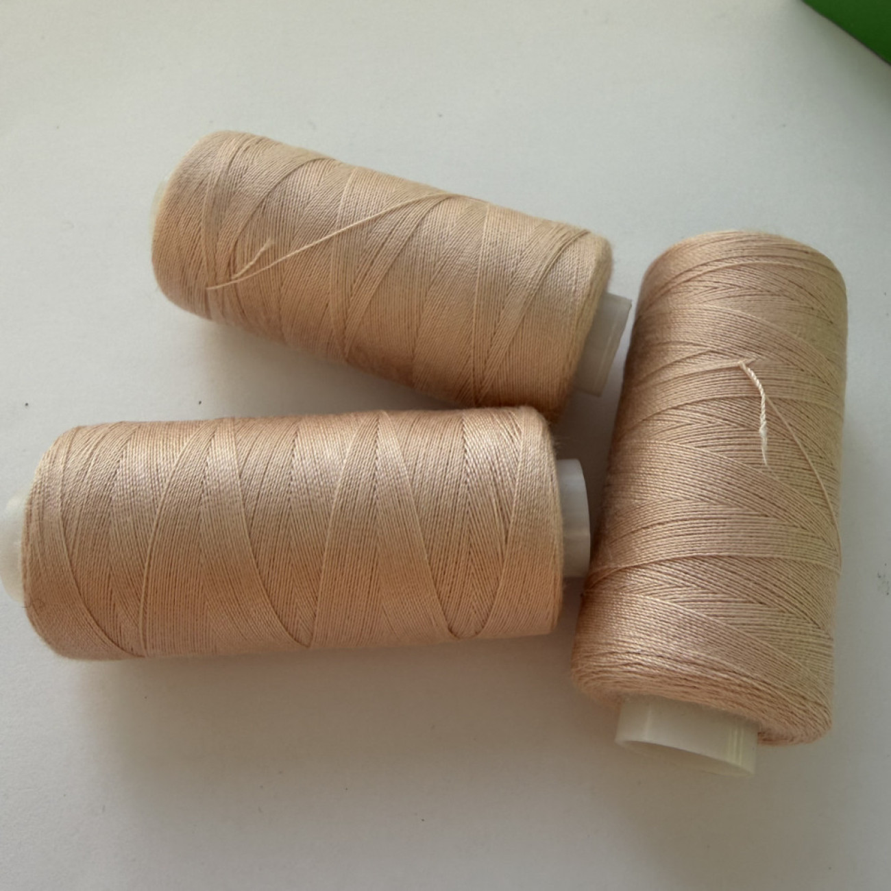 Нитки для шиття Peri 100% поліестер, 40/2, 400Y (№172)