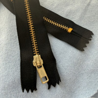 Блискавка металева нероз'ємна, 18 см, чорна