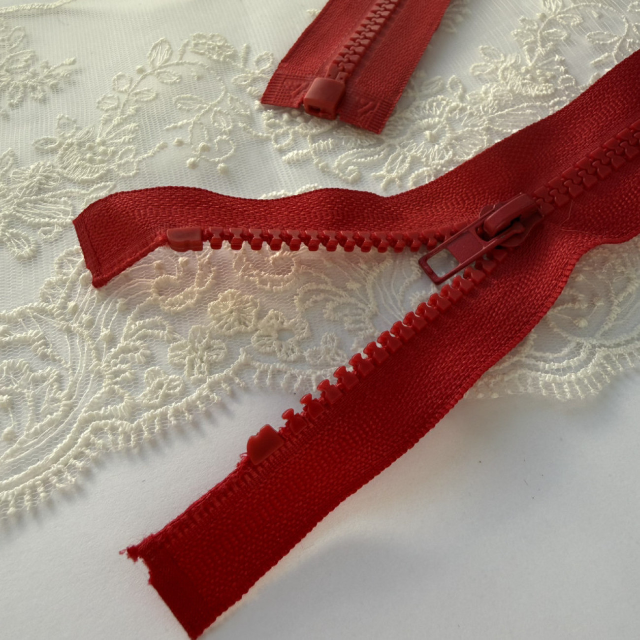 Тракторна блискавка роз'ємна , 55 см, червона