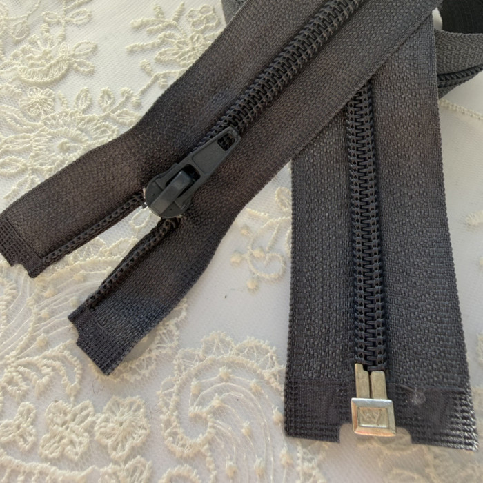 Вита блискавка роз'ємна, 55 см, темно-сіра