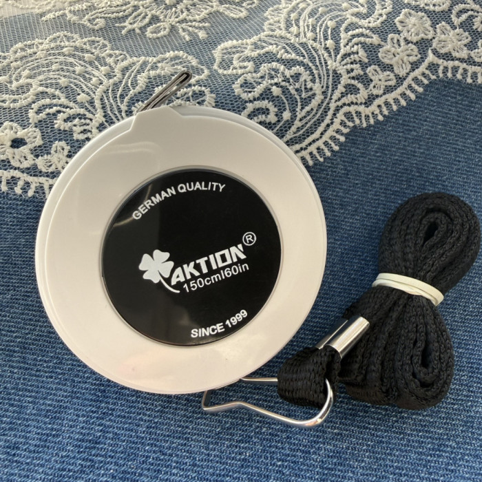 Рулетка, сантиметр кравецький, 150 см, біла з чорною серединкою