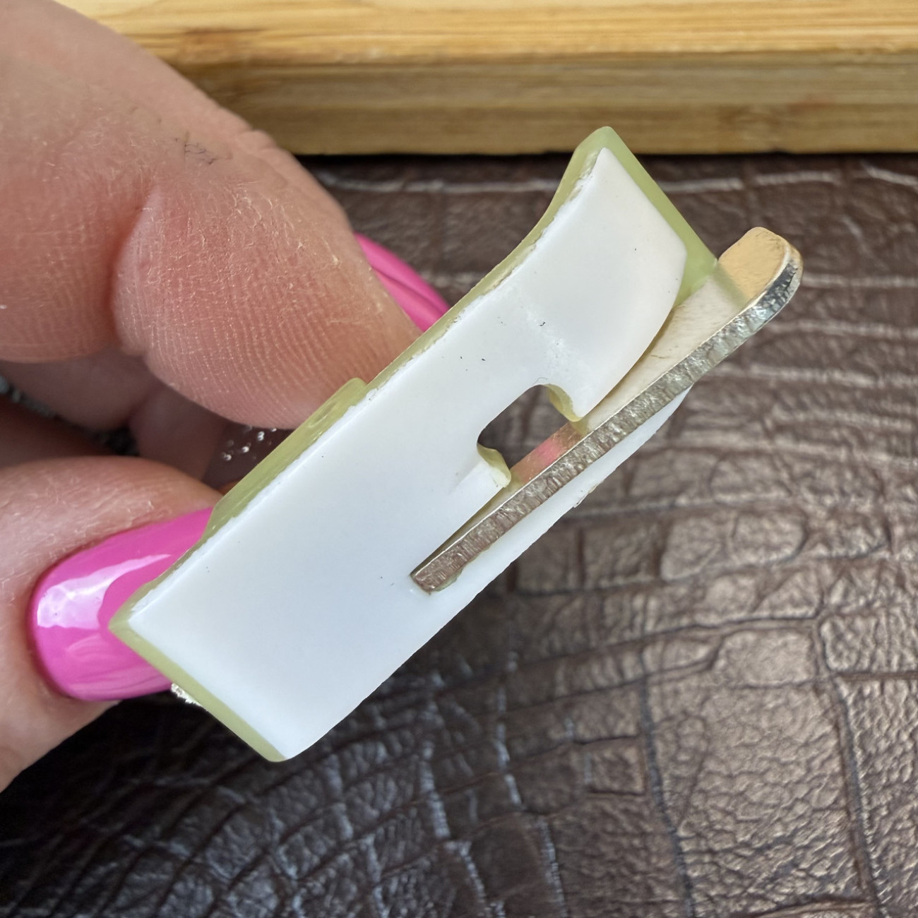 Лапка ПШМ SP-18 1/16R тефлонова для відстрочки з обмежувачем на 1,6 мм права