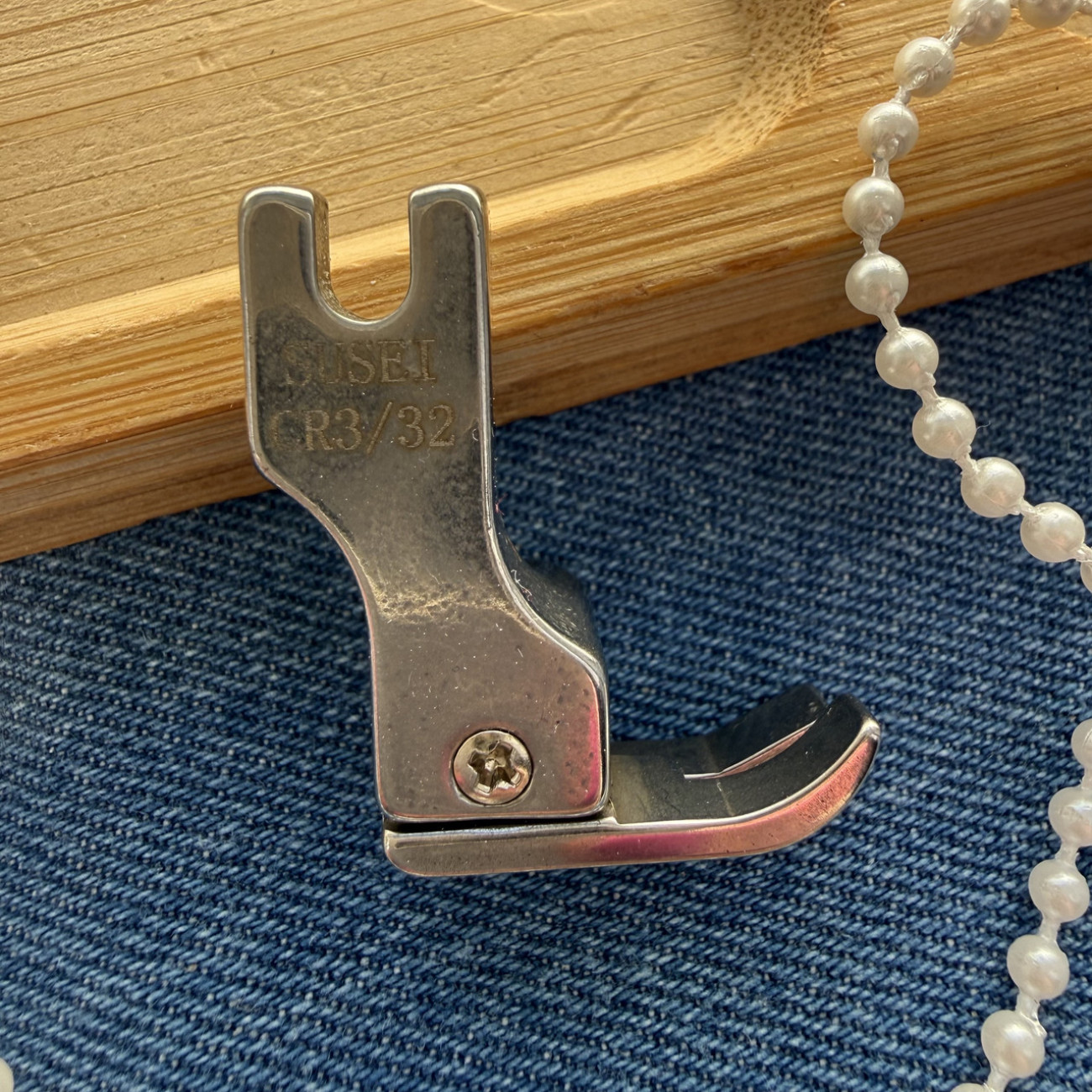 Лапка ПШМ CR 3/32 для відстрочки підпружинена на 2,4 мм права