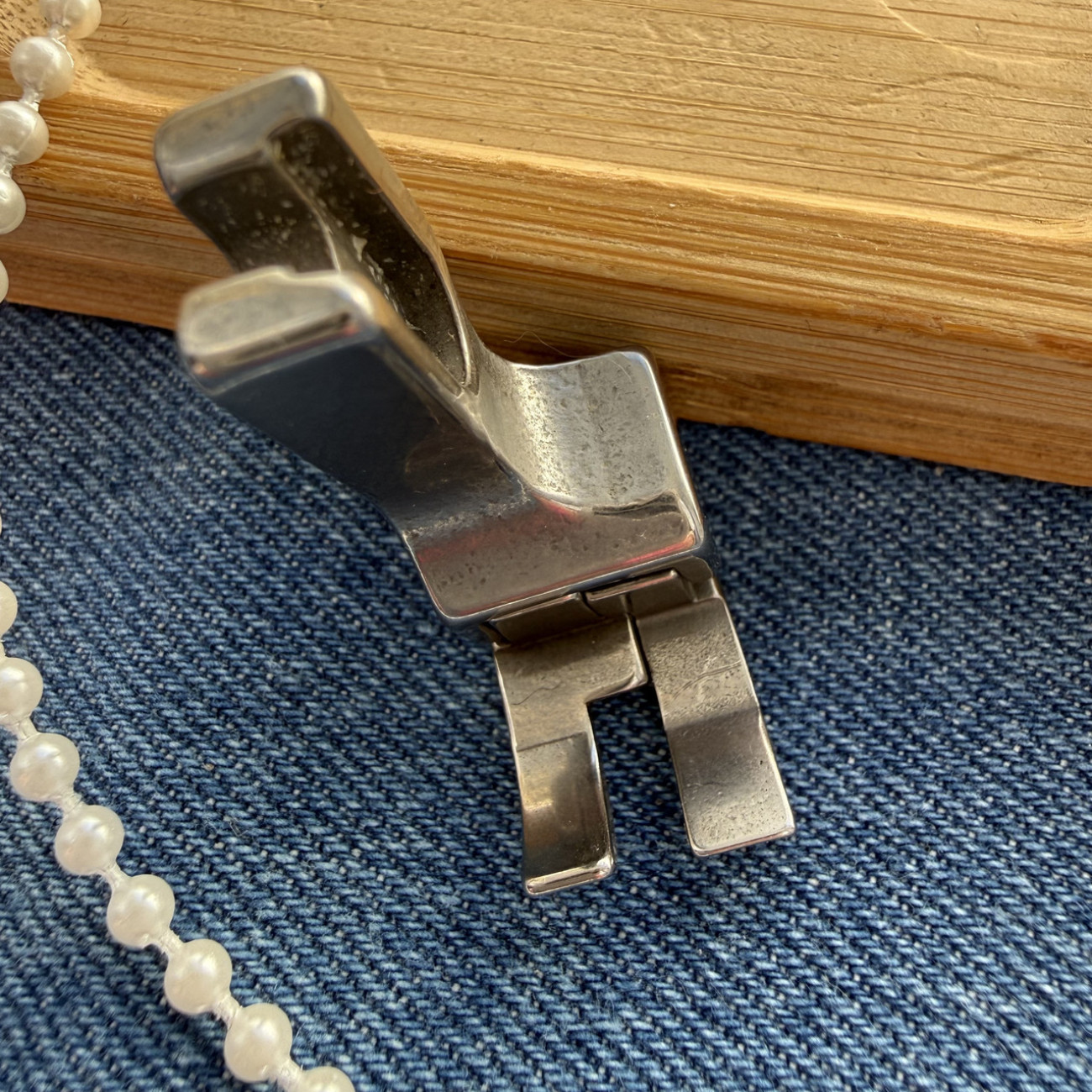 Лапка ПШМ CR 3/32 для відстрочки підпружинена на 2,4 мм права