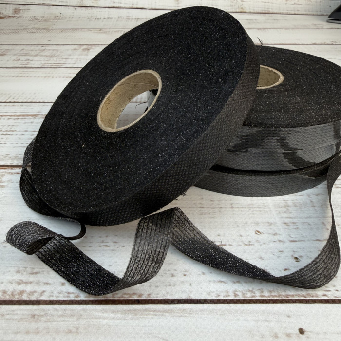 Тасьма ниткопрошивна клейова дольова, 15 мм, чорна, моток 100м