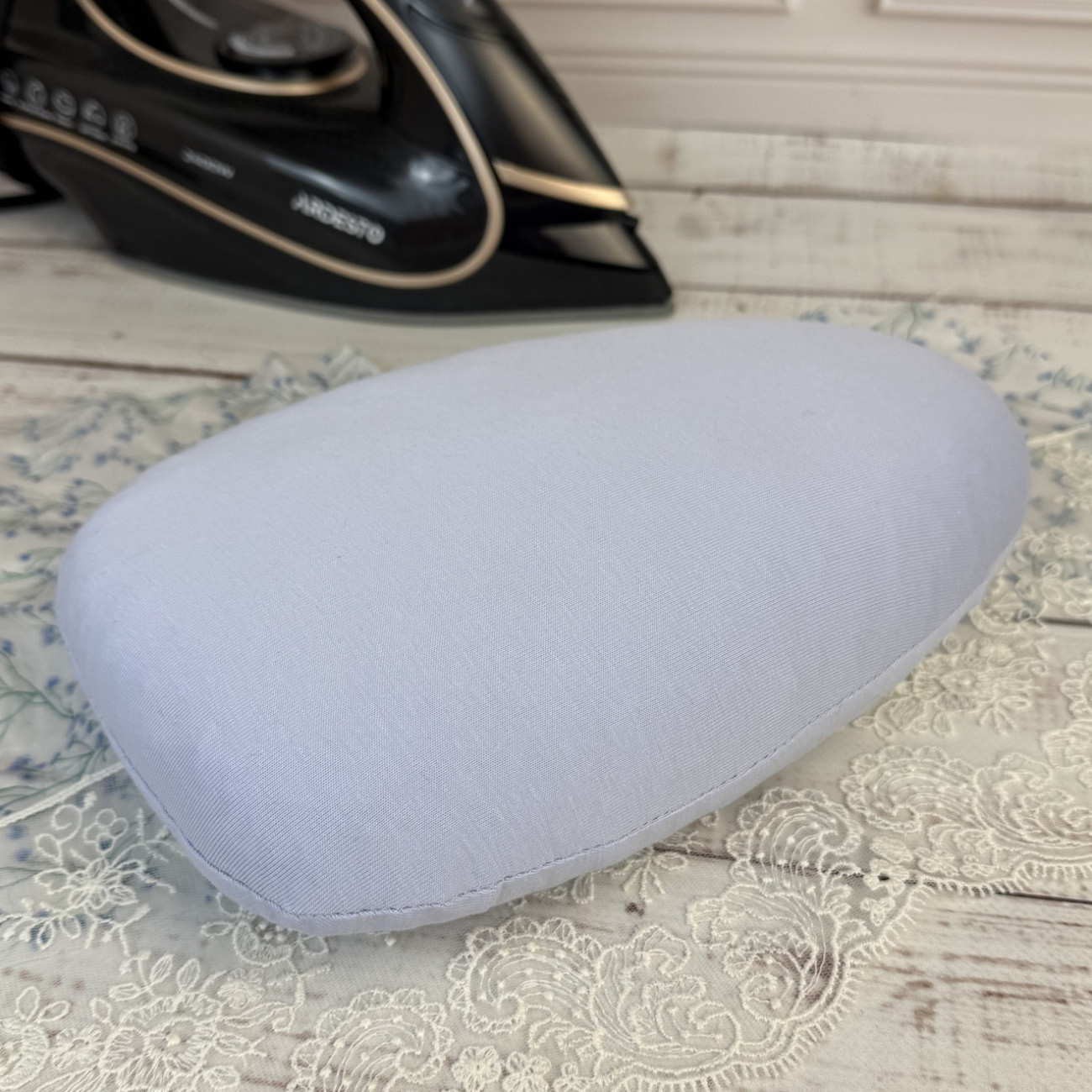 Кравецька подушечка для ВТО Needle Craft Овальна Блакитна