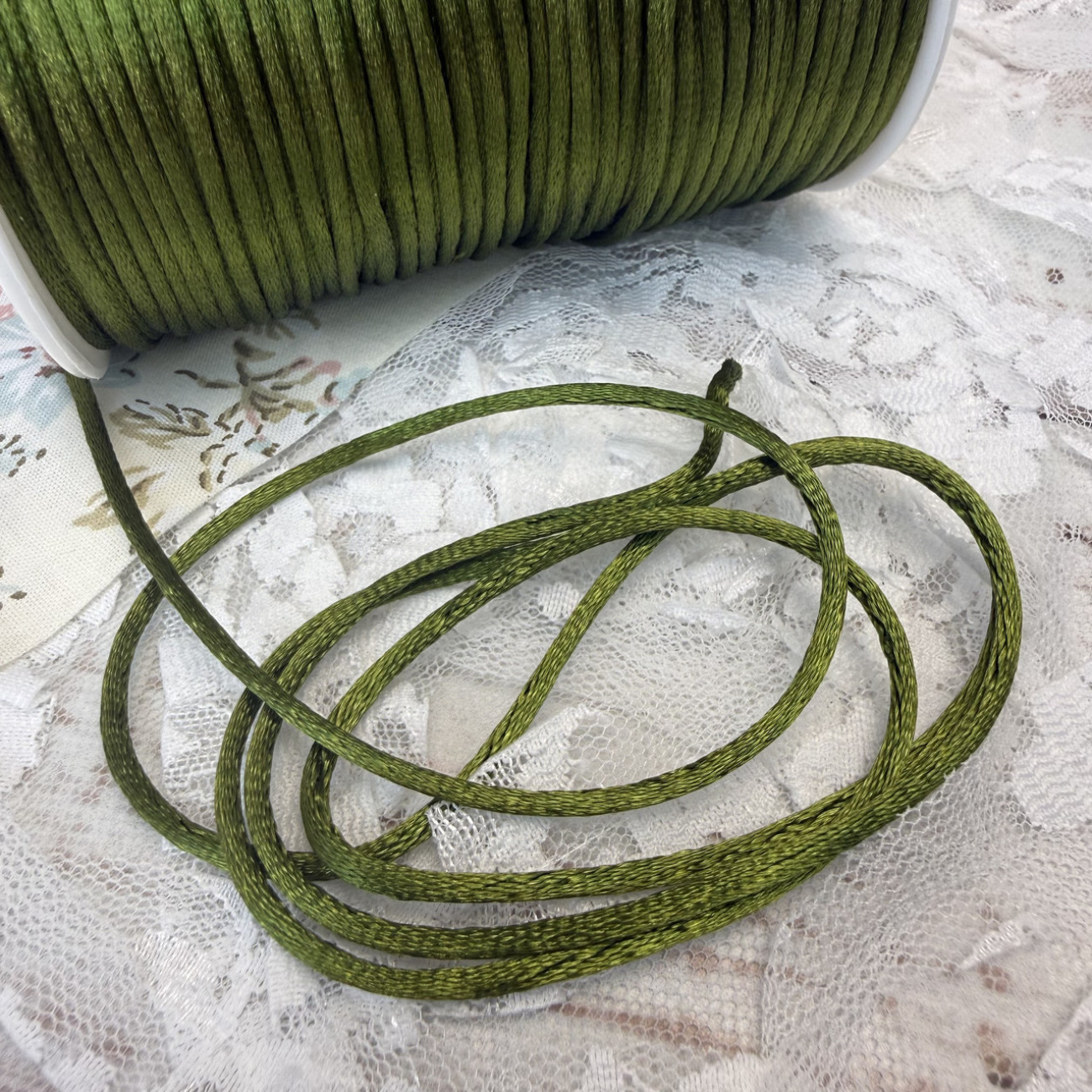 Шнур корсетний 3 мм, оливковий