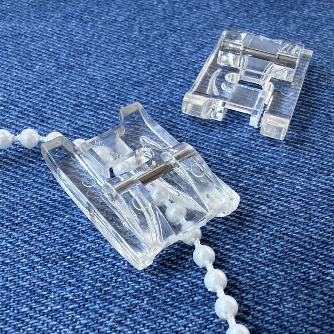 Лапка для пришивання бісеру (прозора) для побутових швейних машин - 2-5 мм