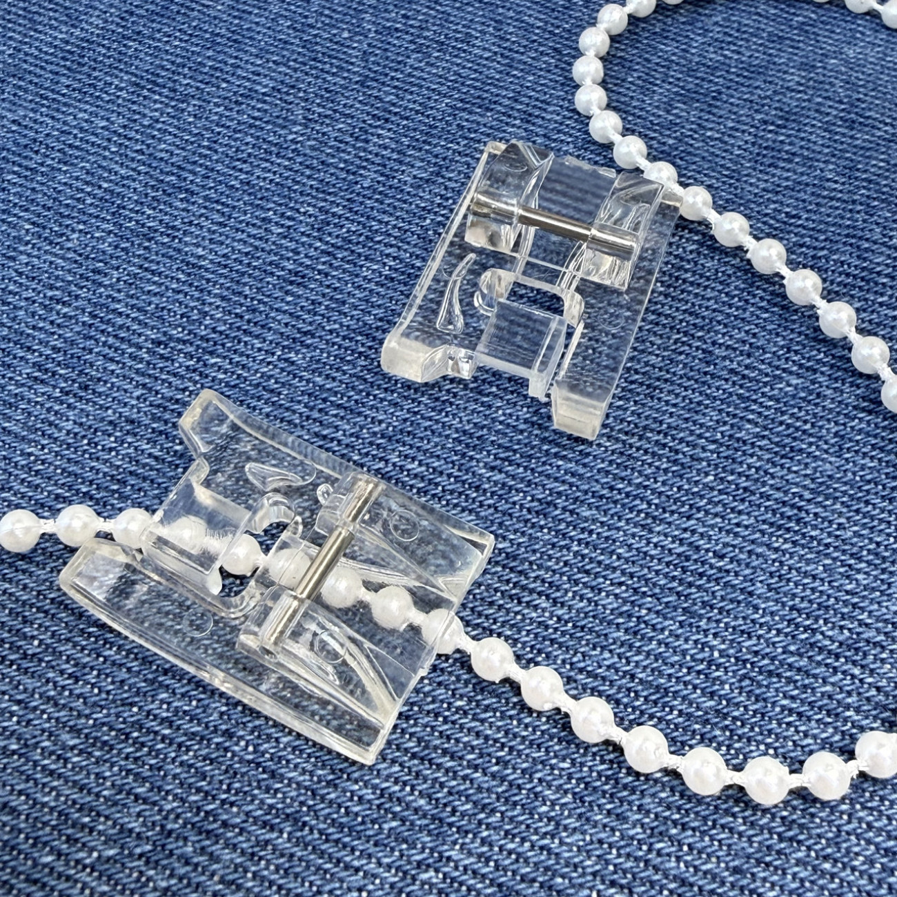 Лапка для пришивання бісеру (прозора) для побутових швейних машин - 2-5 мм