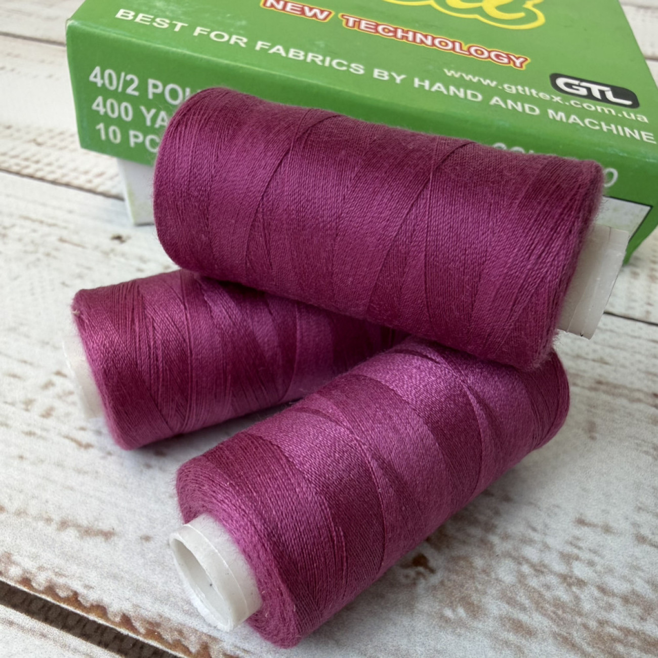 Нитки для шиття Peri 100% поліестер, 40/2, 400Y (№217)