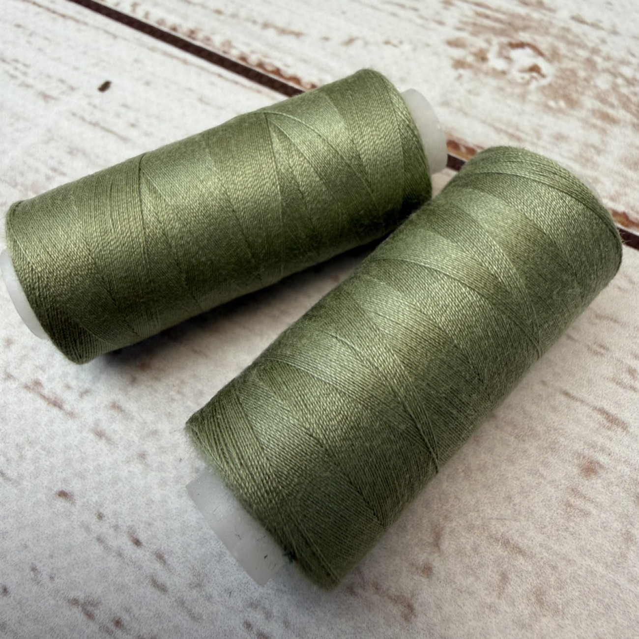 Нитки для шиття Peri 100% поліестер, 40/2, 400Y (№229)