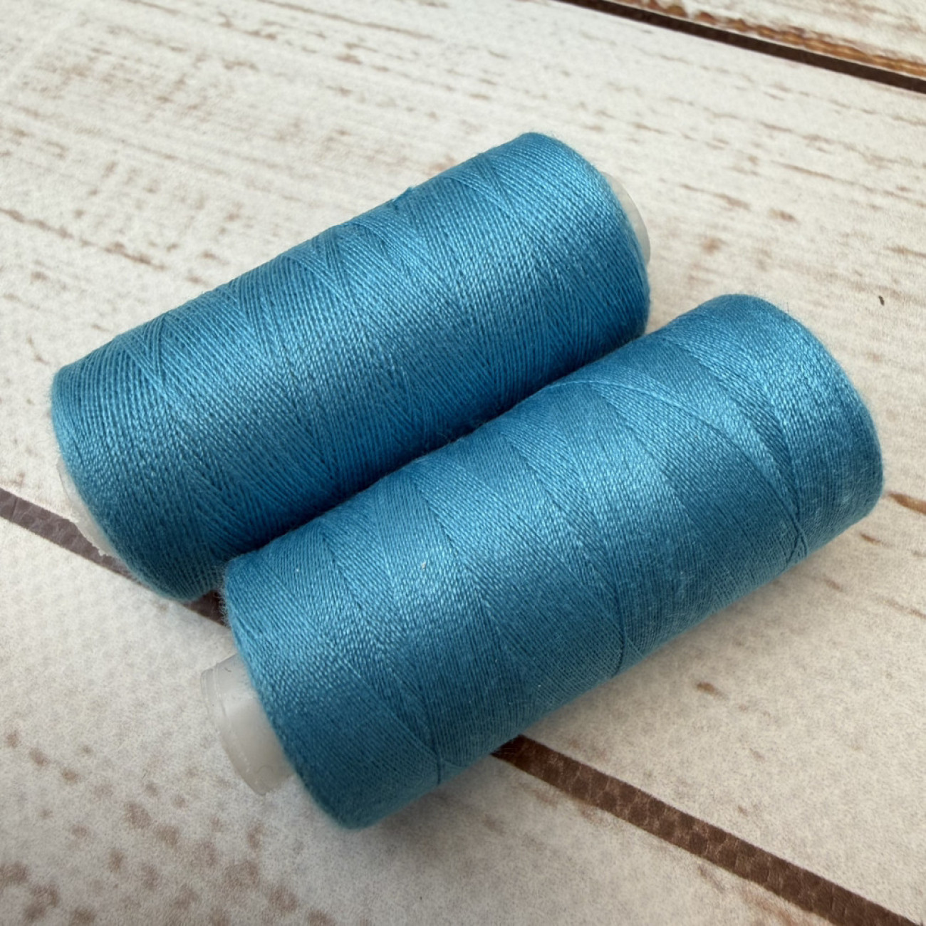 Нитки для шиття Peri 100% поліестер, 40/2, 400Y (№236)