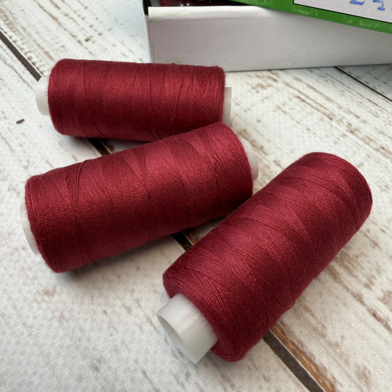 Нитки для шиття Peri 100% поліестер, 40/2, 400Y (№248)