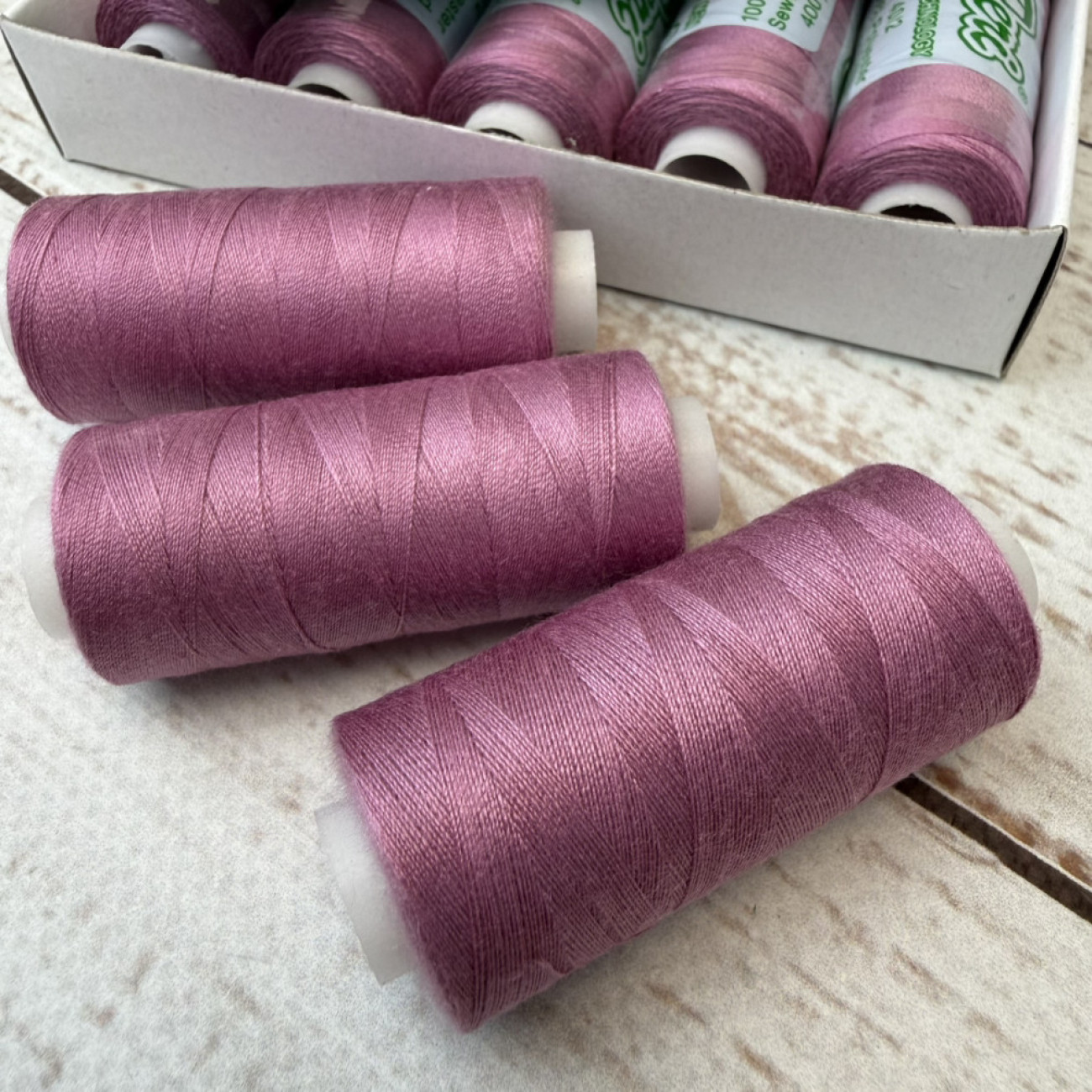 Нитки для шиття Peri 100% поліестер, 40/2, 400Y (№245)