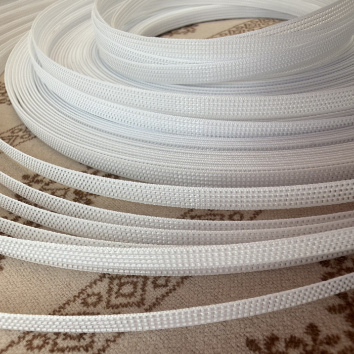 Регілін жорсткий пришивний 6 мм, білий