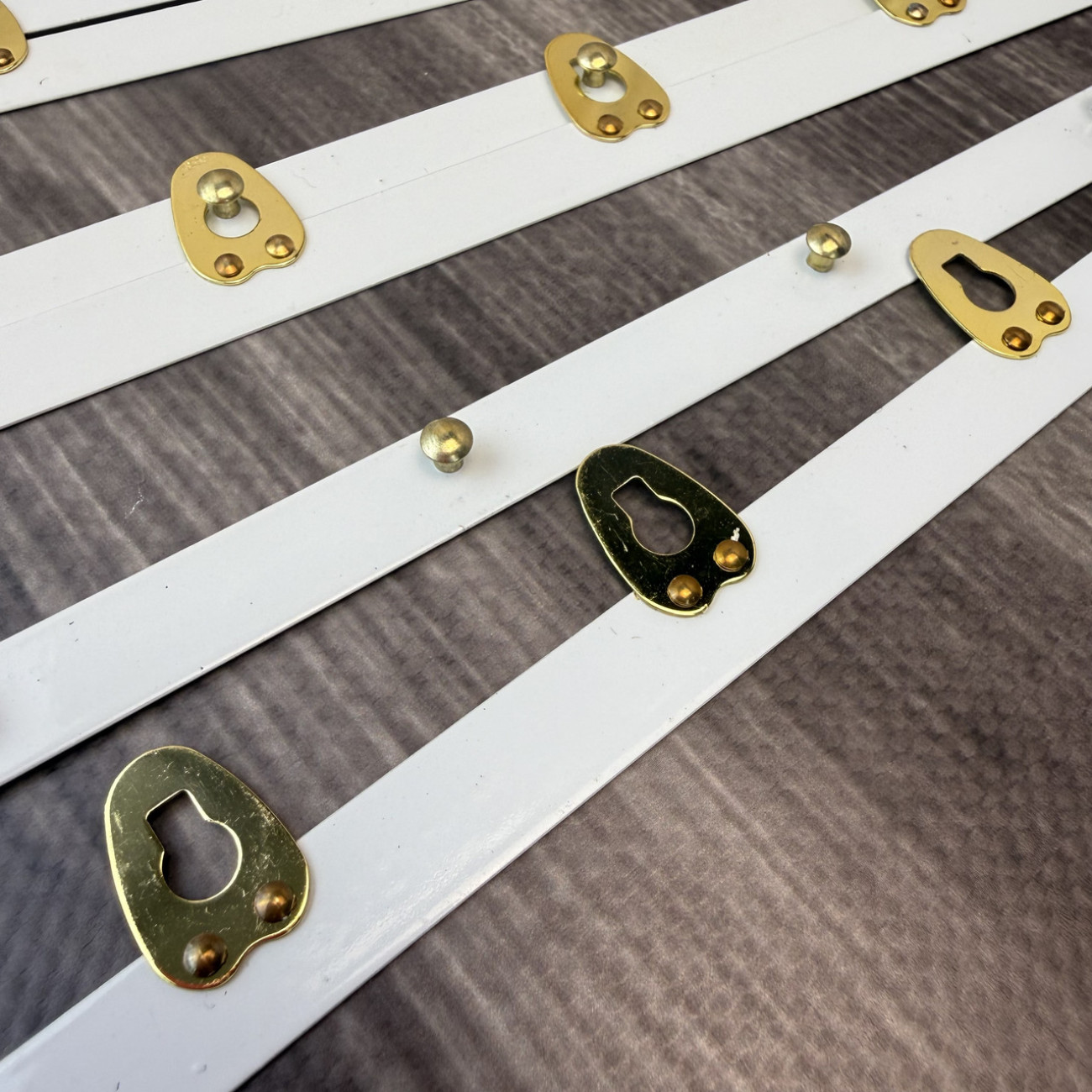 Бюск корсетний білий, 35 см, 7 застібок золото