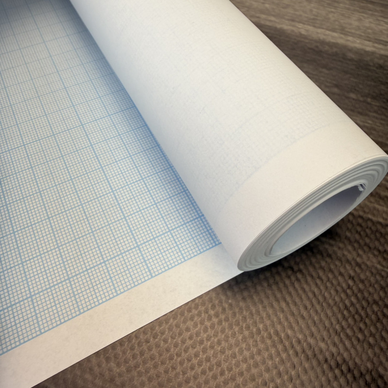 Папір масштабно-координатний (міліметрівка) 64см*10м, блакитний