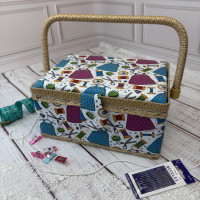 Скринька для рукоділля зі швейним малюнком 