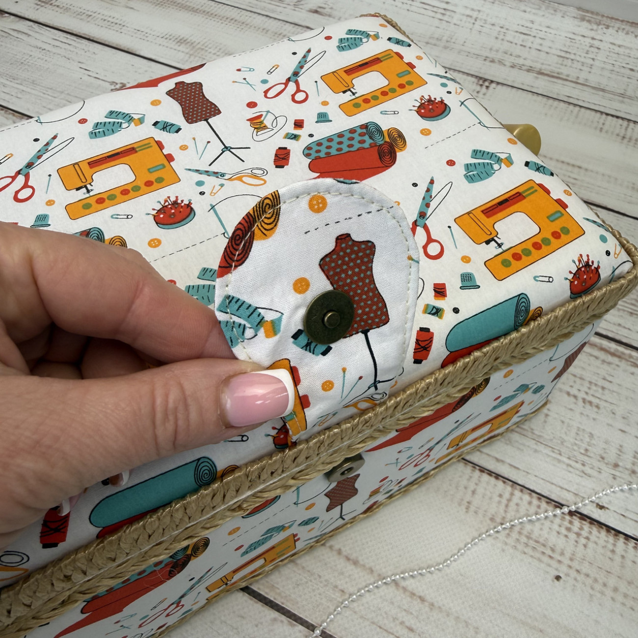 Скринька для рукоділля зі швейним малюнком, розмір M